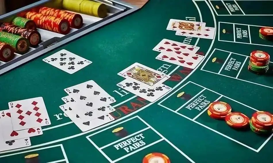 Komunitas pemain Bingo ARY88 yang aktif bermain di berbagai ruangan dengan suasana seru dan penuh kebersamaan